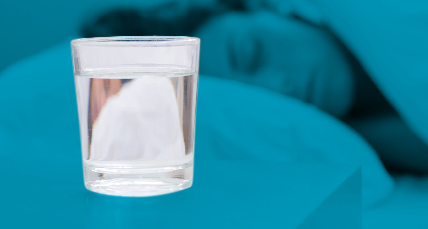 3 Efectos de tomar un vaso de agua antes de dormir