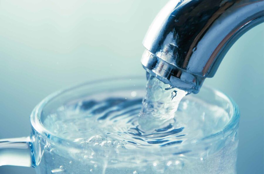 Agua potable para todos: Desafíos y soluciones en la Crisis Mundial del Agua